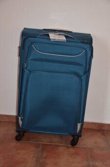 Prodám nový větší cestovní kufr v tyrkysové barvě