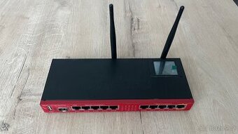 Router Mikrotik 2011
