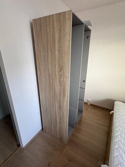 Prodám NOVOU skříň SCONTO (Lenka ČB)