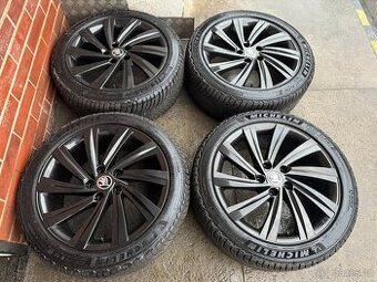 Alu 18" 5x112 Perseus Black zimní 80%, O4, TOP