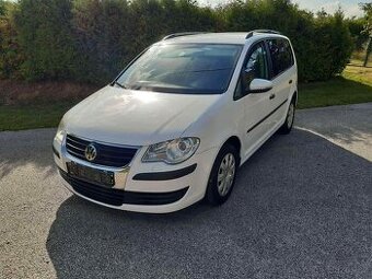 VW Touran 1.9 tdi 77kw -model 2010- 1.majitel