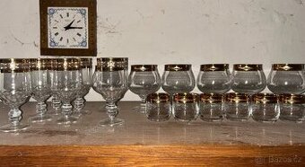 Sada skleniček 18kusů retro celkem 450,-