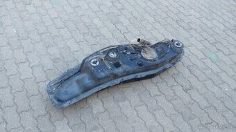 Mitsubishi Pajero III  – Nádrž 3dv