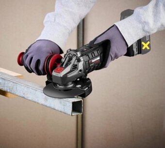 Aku bruska 125 peformance V20 krátká