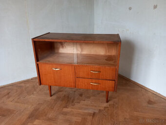 Skrinka pod televizor - typ 580