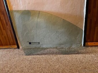 Pravé přední okno Škoda Octavia 2 facelift