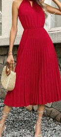 Červené plisované šaty vel. 36 - 1
