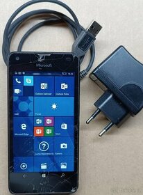 Mobilní telefon Microsoft Lumia 550 - 1