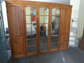 Pěkná velká šatní 5 dveřová skříň se zrcadly Masiv -Lamino