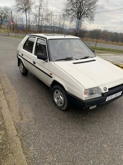 Škoda Favorit - 1