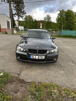 BMW E90 320i – 6st. manuál, po velkém servisu STK do 04/2026