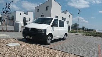 Transporter T5 rv. 2015 5míst