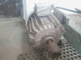 Elektromotor
