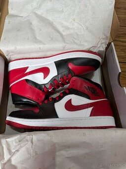 Jordan 1 Mid Alternate Bred Toe