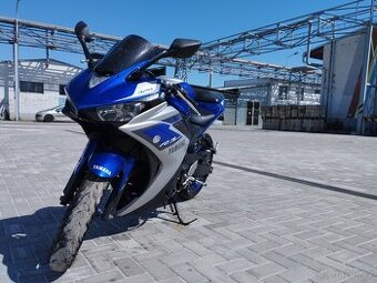 Yamaha YZF R3 2015