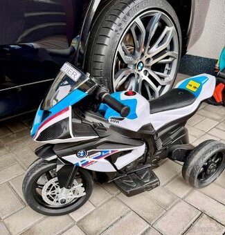 Elektrická motorka BMW HP4 RACE