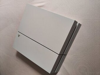 Konzole PS4 k opravě nebo na náhradní díly
