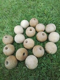 Dřevěné ,krásné koule,průměr 5 cm - 1