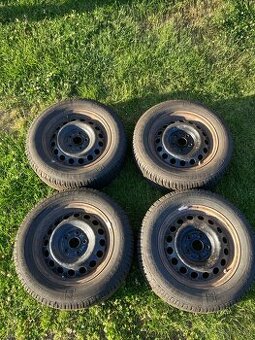 Zimní pneu 215/60 R16 H XL