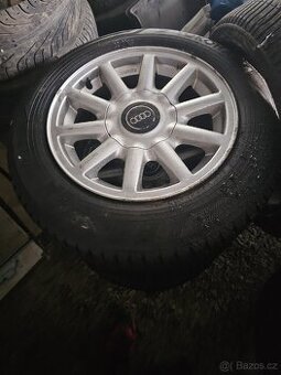 Lu kola audi 80 vajicko