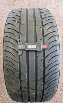 2x letni pneu 235/45/17....97W....KUMHO