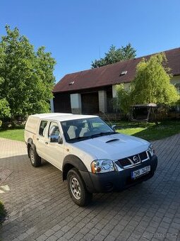 Prodám Nissan Navara D22, 2.5tdi, 98kw, 2005rok.