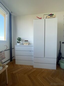 Skříň a komoda set- baumax