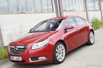 Opel Insignia 2.0 TURBO 4X4/AUTOMAT/VÝBAVA/