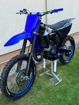 Yamaha YZ 125