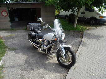 Suzuki VZ 800 Marauder