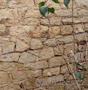 Kámen - opuka, pískovec