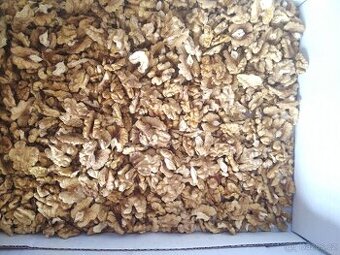 Ořechy vlašské loupané