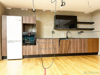 Kuchyň vč. spotřebičů se zárukou