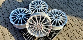 Mercedes-Benz GLA, GLB, kola 18"