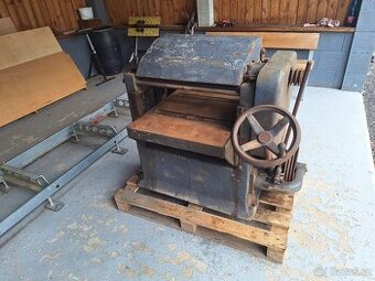 Predám historické stroje hoblovacky