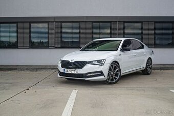 Škoda Superb 2.0 TSI Sportline 4x4 DSG