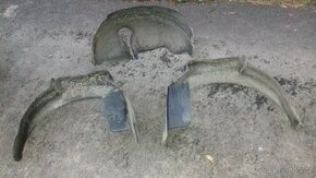 Audi A3 8L pravé levé přední plastové nadkolí podběh origo