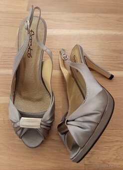 Dámské lodičky s otevřenou špičkou vel. 38,, nové