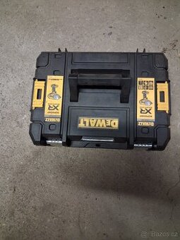 Kufr kvalitni Dawalt,novy cena 300kc