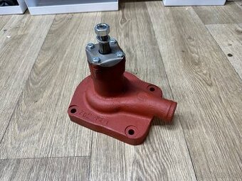 Vodní pumpa Zetor 25