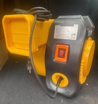 Kompresor pro nafukovací atrakce