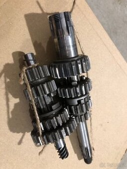 ČZ 125 175 476 477 převodovka