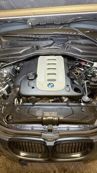 BMW M57 díly motoru – blok, hlava, klika, písty