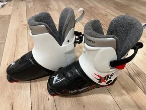 Lyžařské boty 35