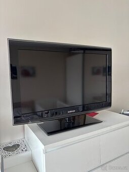 Televize Samsung 32”, 80 cm