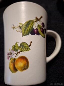 Keramický hrnek a váza