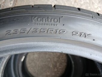 2ks letní pneu 235/35 r19