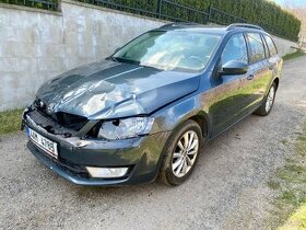 Škoda Octavia Combi 1.6 tdi 77kw / 2015 / Koupeno nové v ČR