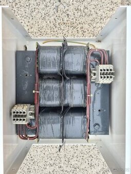 Transformátor 3x380/ 3x220V