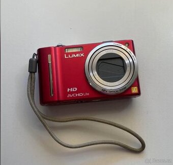 Kompaktní foťák LUMIX DMC-10